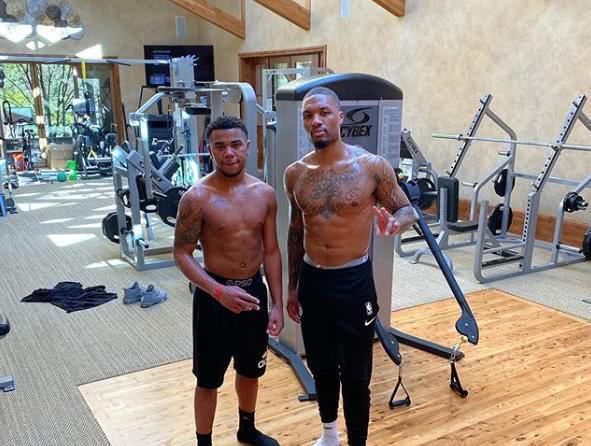 一旦中场横 一旦中场横